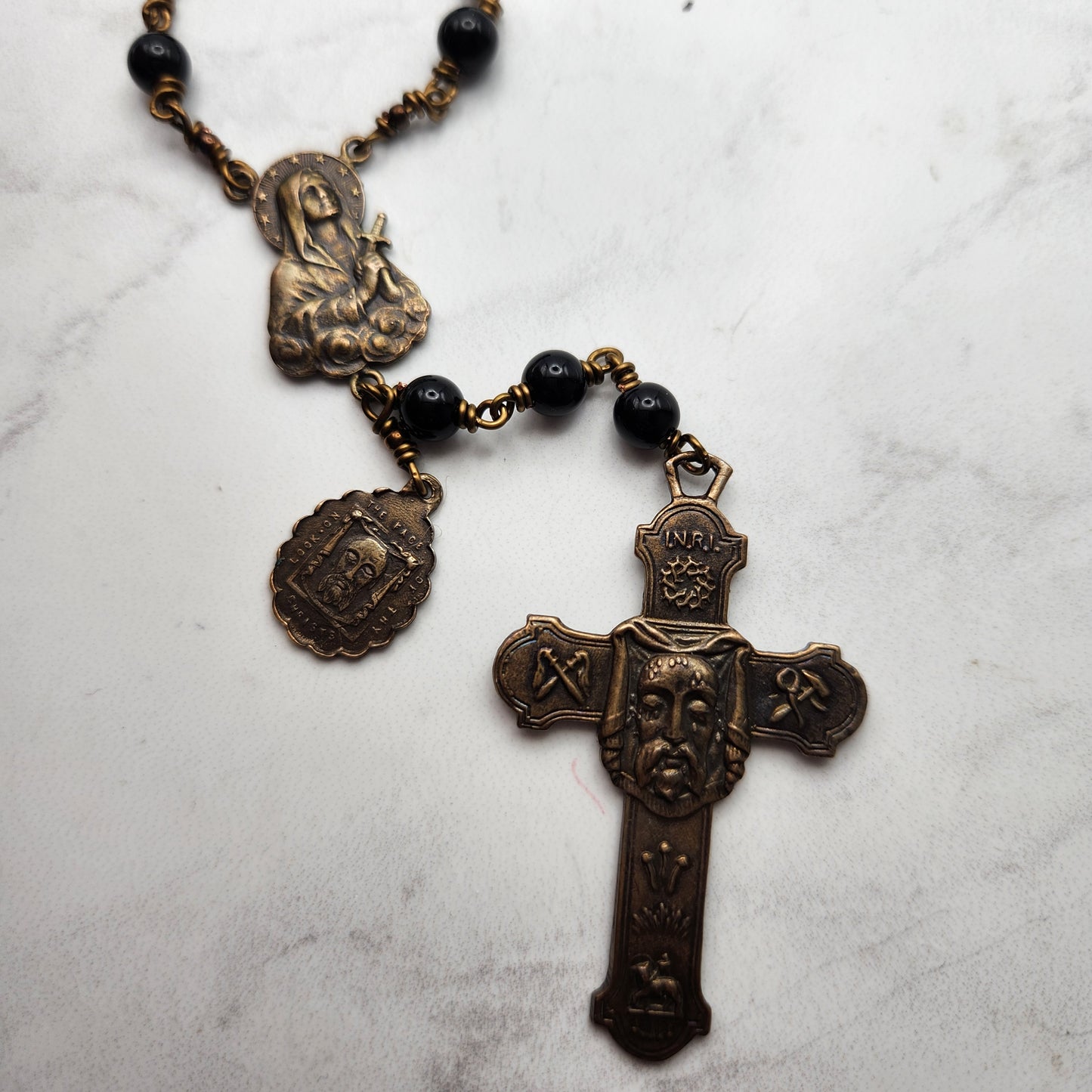 Holy Face Chaplet – Handmade Catholic Prayer Beads